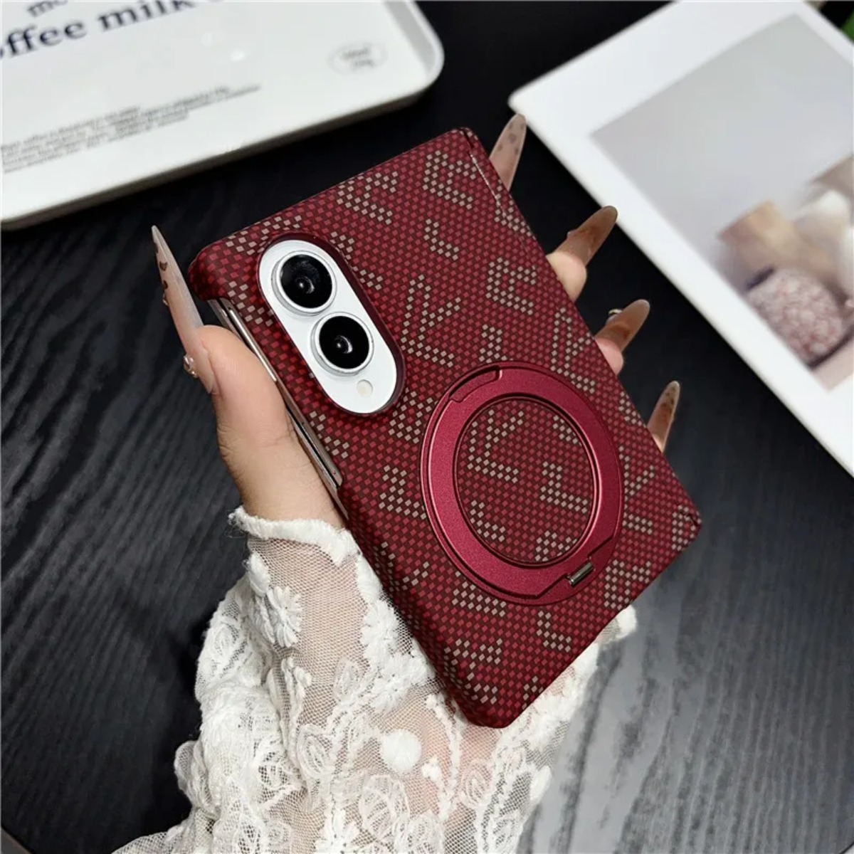 Soporte de cuero de fibra de c - Phone Accessories Holder reseña y precio